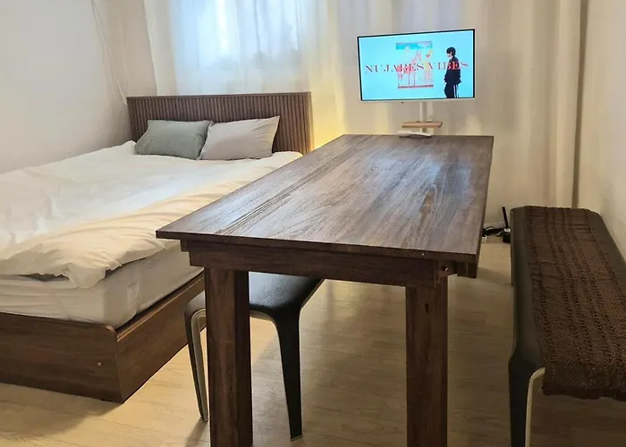 3 3 Beds I Parking Ok I Airport Bus 5 Minutes I Station 5 Minutes I Netflix I Hongdae Gangnam 20 Minutes * 서울특별시