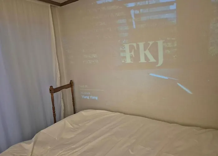 3 3 Beds I Parking Ok I Airport Bus 5 Minutes I Station 5 Minutes I Netflix I Hongdae Gangnam 20 Minutes 아파트 *